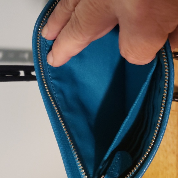 Coach Large Wristlet 9" Color Dark Teal Excellent Condition. (#62) - Picture 11 of 11